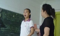 声与形的完美结合——黄鹂老师声乐课堂