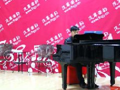 北京音乐艺考培训声乐课要以情带声！