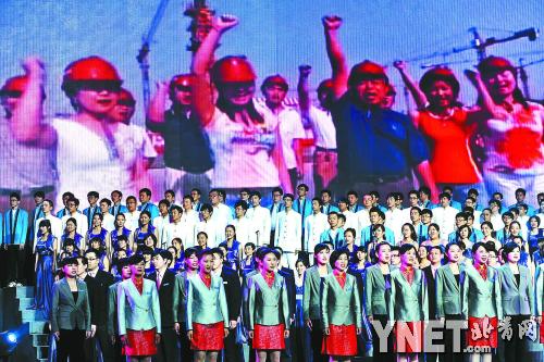 千名進京務工青年人民大會堂觀看演出