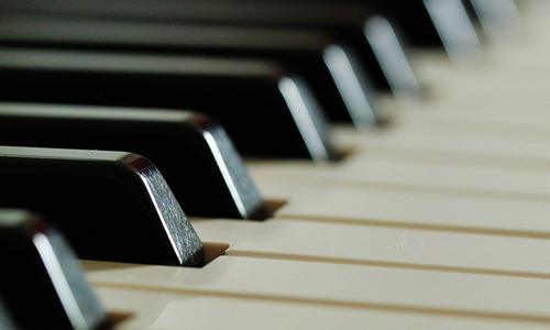 哈爾濱聲樂(lè)培訓(xùn)班多少錢(qián)？