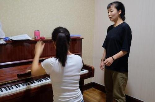 达州哪里有学钢琴的？