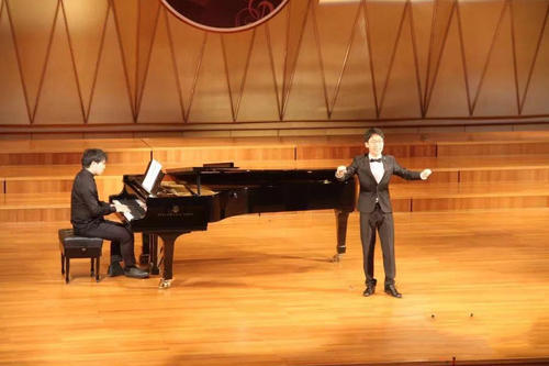 声乐培训大多都是一对一吗？