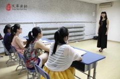 	  中国音乐学院艺考经典班两周一次声乐考试如期举行 图片作者： 	