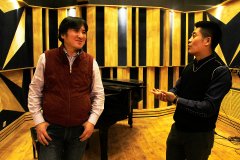 天津音樂學(xué)院聲樂系教授杜吉?jiǎng)偵W臨風(fēng)華國韻