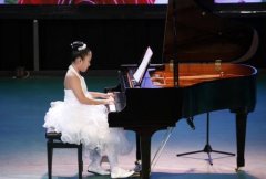 暑假钢琴培训班多少钱