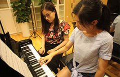 钢琴和吉他那个好学