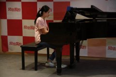 小提琴和钢琴哪个好学一点
