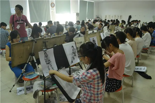 艺考难度逐年增高  北影何以成每年最热？