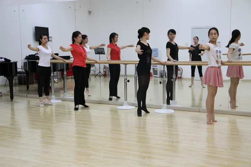 形体表演是演员心灵语言灵魂所在