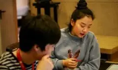 凤凰传奇第七章唱片录音棚录音照曝光，挑战新style