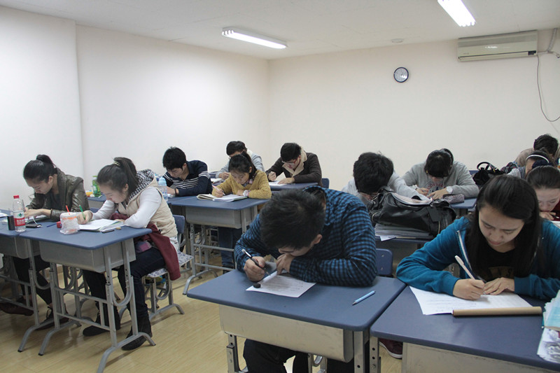 针对联考重力出击 风华国韵考前密卷即将揭晓