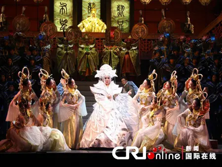 孫秀葦牽手莫華倫演繹《圖蘭朵》亮相韓國最高藝術殿堂