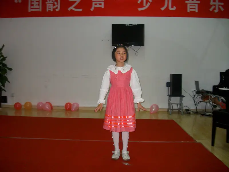 国韵之声少儿音乐会展示声乐才华