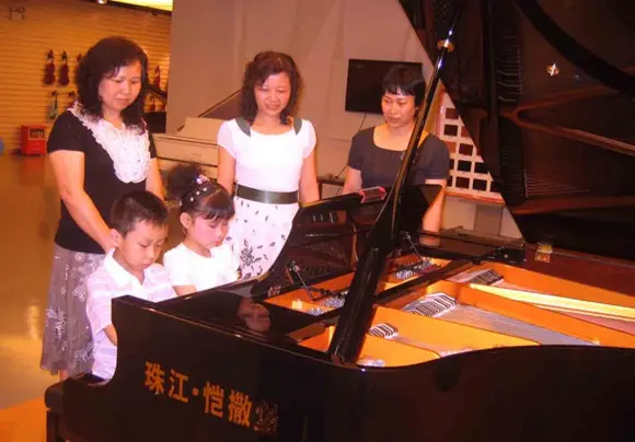孩子右腦開發 音樂與繪畫的作用大