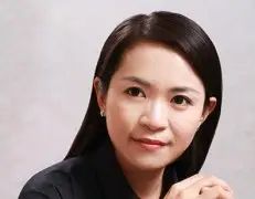 李晶　鋼琴教師
