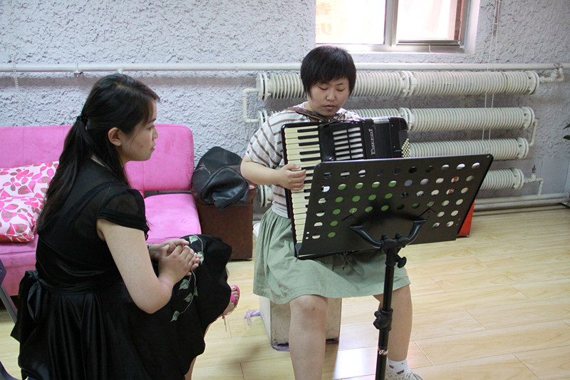 国韵天使阳光计划专家亲自授课 一对一指导声乐考级