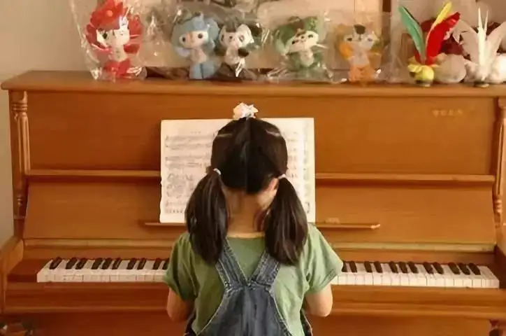 上海钢琴学费一般多少?