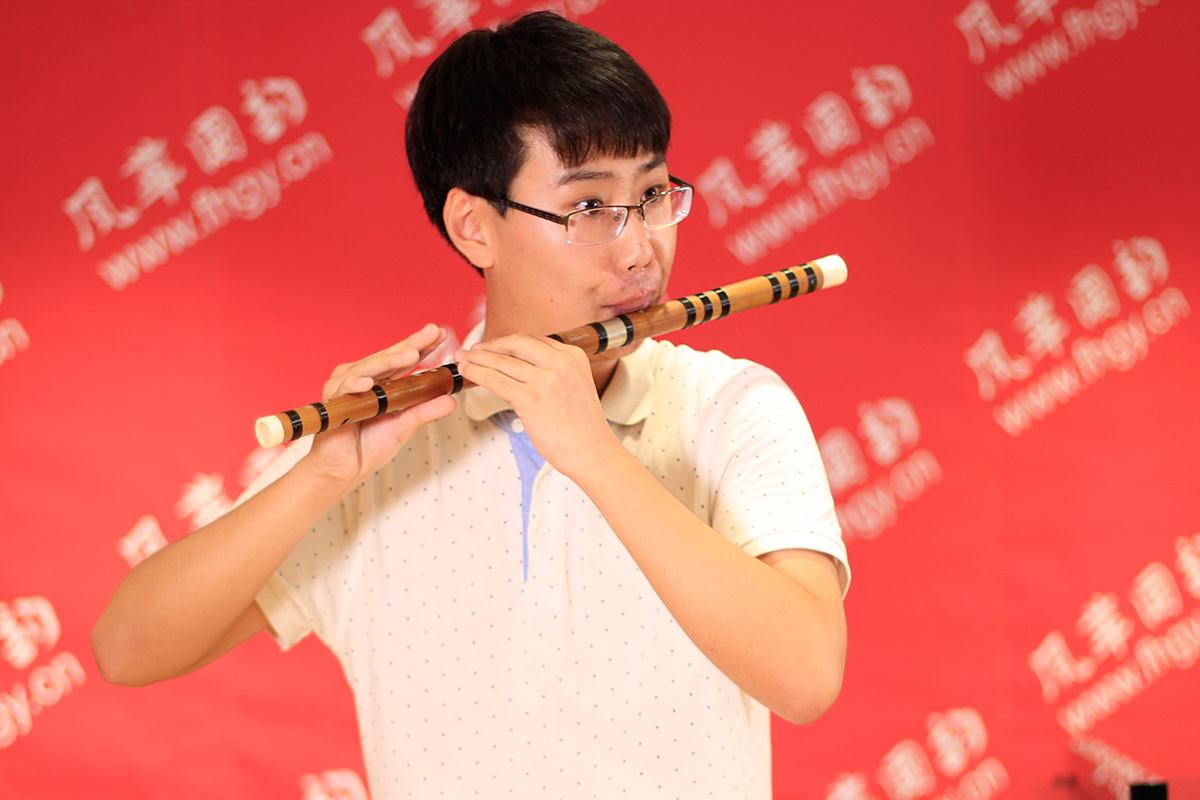 風華國韻學員進行器樂匯報演出 