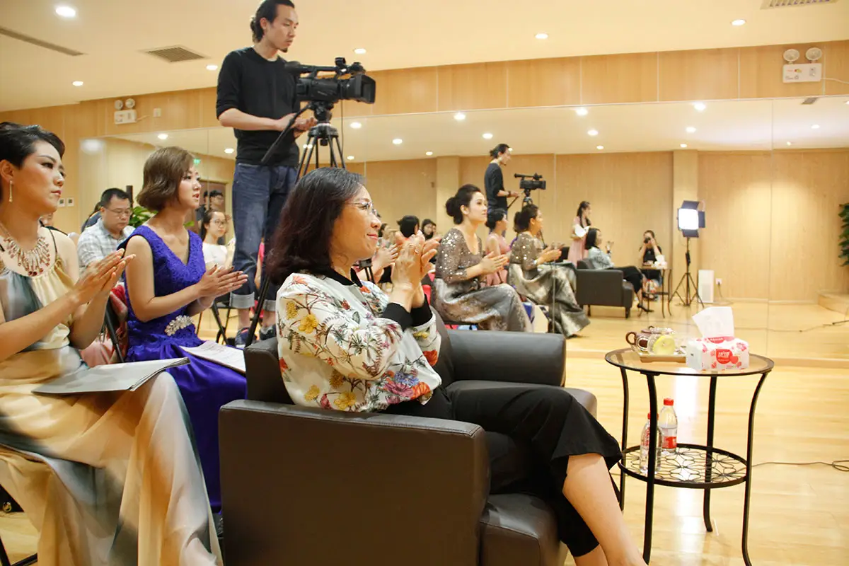 风华国韵首届张立萍国际声乐大师班汇报演出暨结课典礼如期举行 