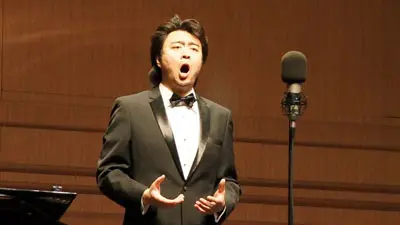民族唱法对美声唱法深呼吸的借鉴