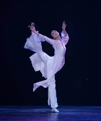 在舞蹈练习中如何有效的避免肌肉拉伤