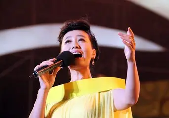 怎样进行歌唱发声训练？