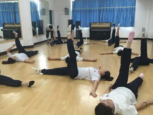 表演专业艺考生的形体的具体要求