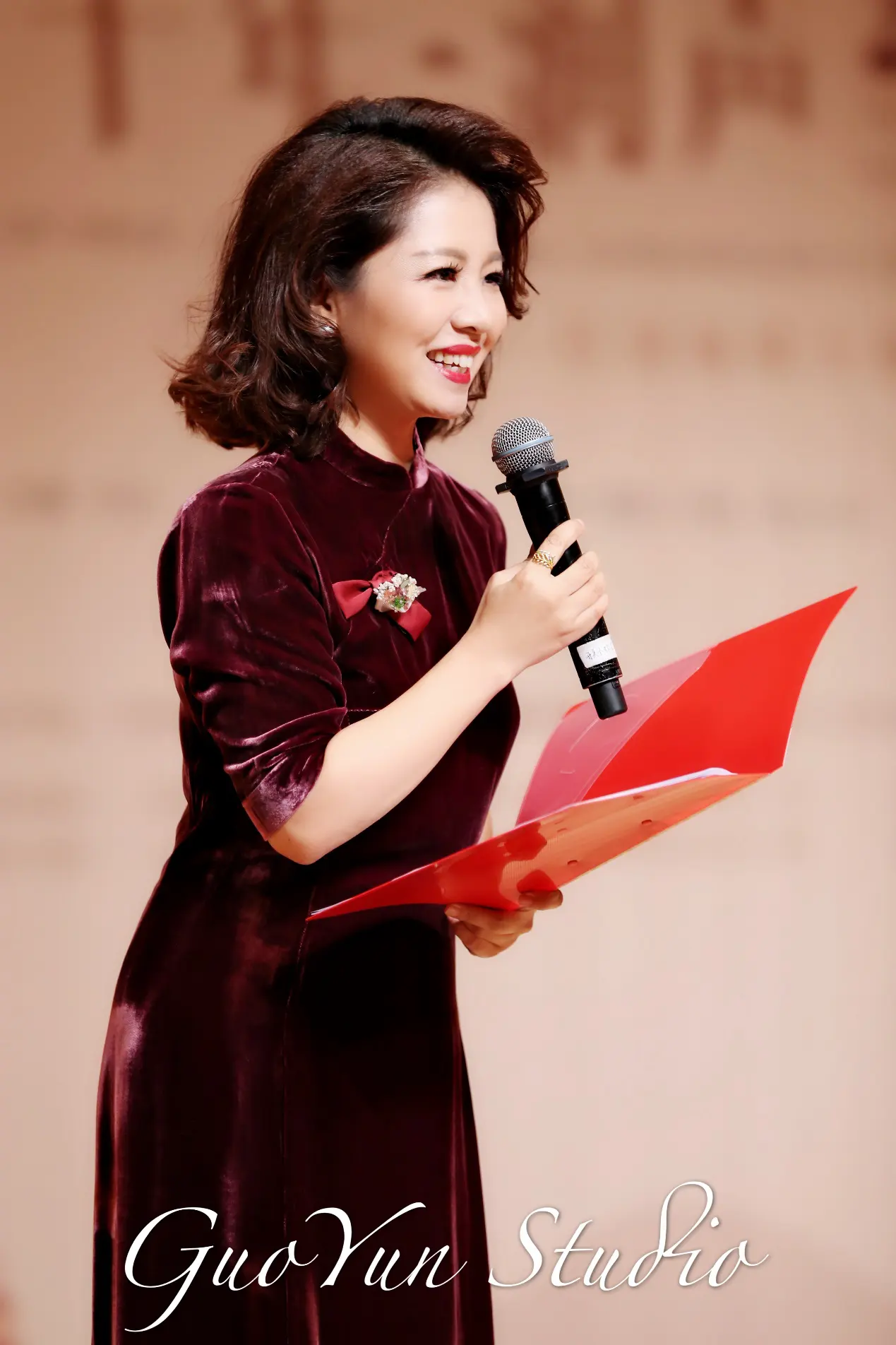 播音主持如何做好即兴评述