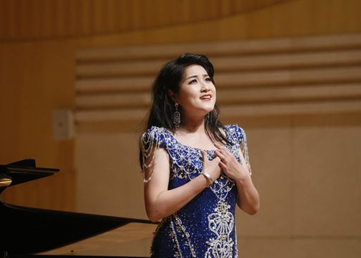 风华国韵：只要你努力，全世界都会帮你