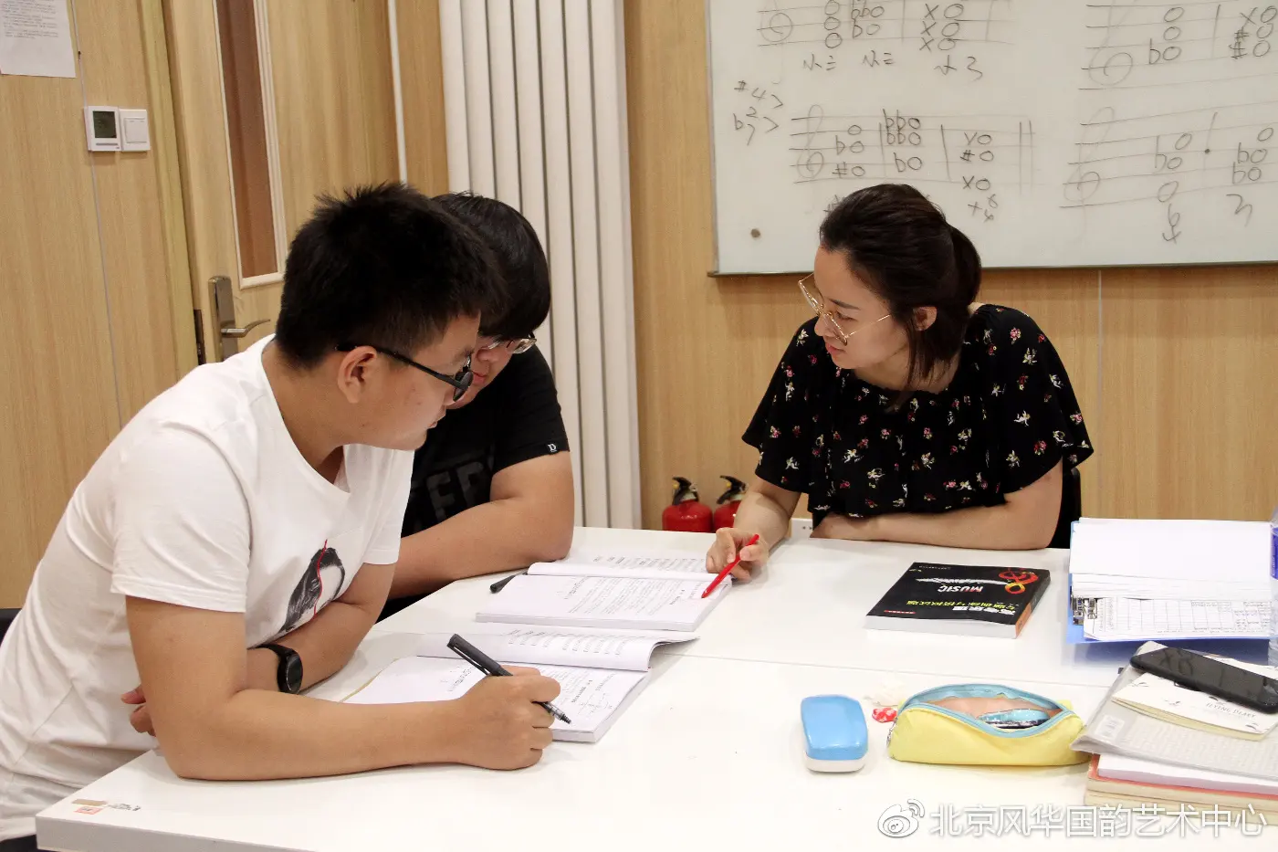 围观啦~一起走进风华国韵的声乐课堂